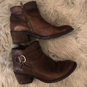 Born brown comfy boots
